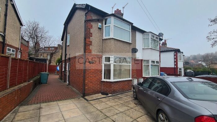 2 Bedroom Semi-Detached House To Rent In Alder Street, Huddersfield, West Yorkshire, HD2