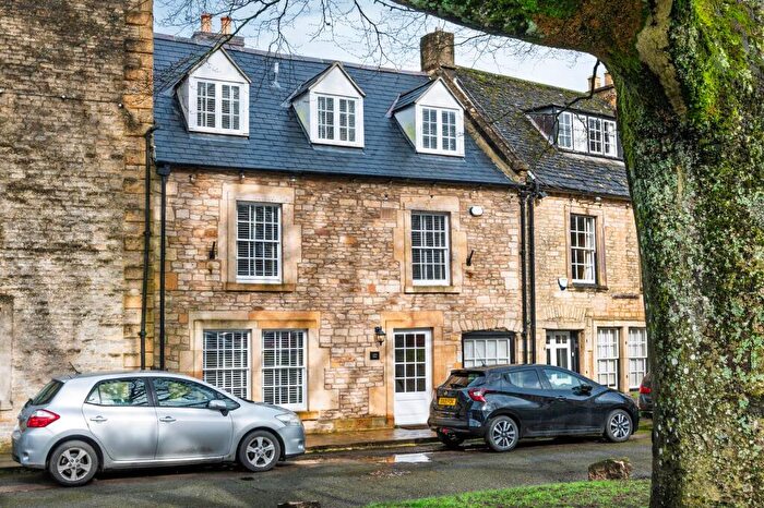 2 Bedroom Terraced House For Sale In The Square, Stow On The Wold, GL54