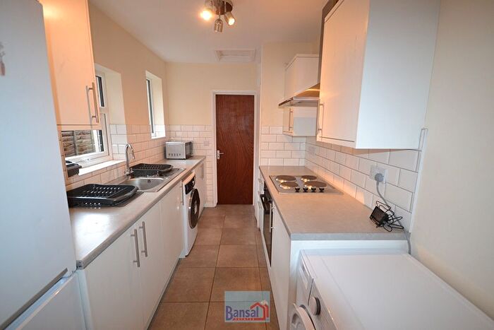 4 Bedroom Terraced House To Rent In Gulson Road, CV1