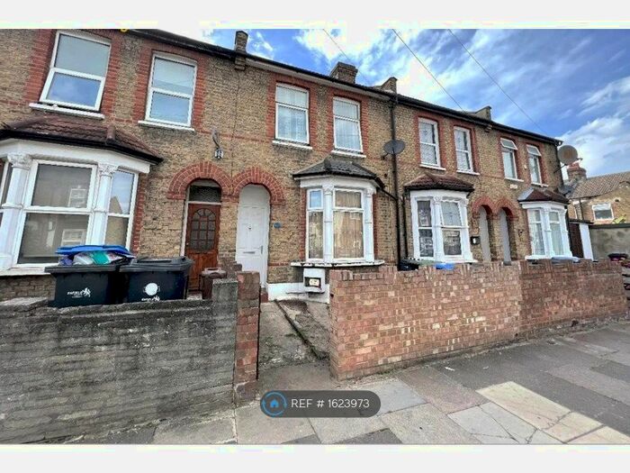 4 Bedroom Terraced House To Rent In Sheldon Road, London, N18