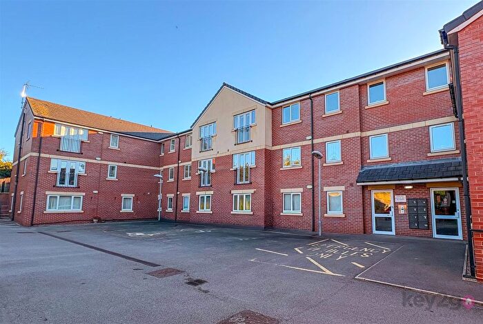 2 Bedroom Flat For Sale In High Street, Eckington, Sheffield, S21