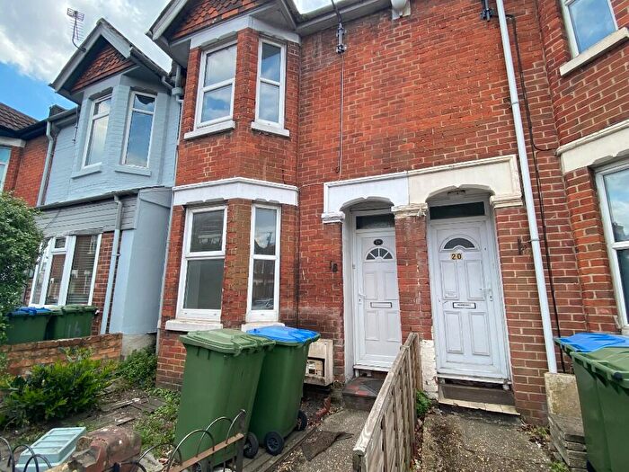 3 Bedroom Terraced House To Rent In Romsey Road, Southampton, Hampshire, SO16