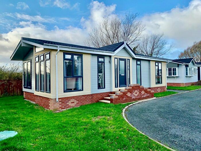 2 Bedroom Mobile Home For Sale In Links View, Park Lane, Meols, Merseyside, CH47