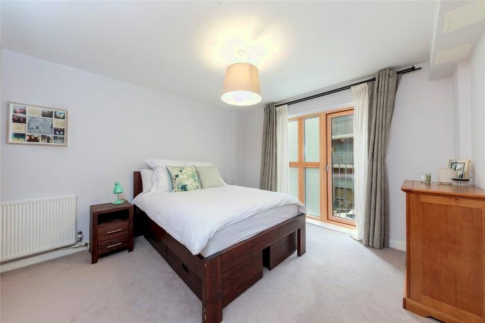 1 Bedroom Flat To Rent In Chris Pullen Way, Islington, N7
