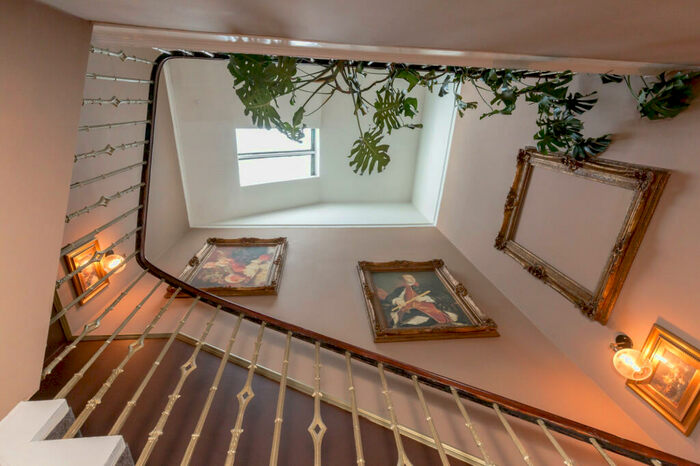 2 Bedroom Apartment To Rent In York Place, Edinburgh, EH1