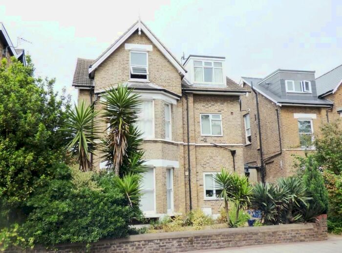 Studio To Rent In Mortlake Road, Kew, Richmond, Surrey, TW9