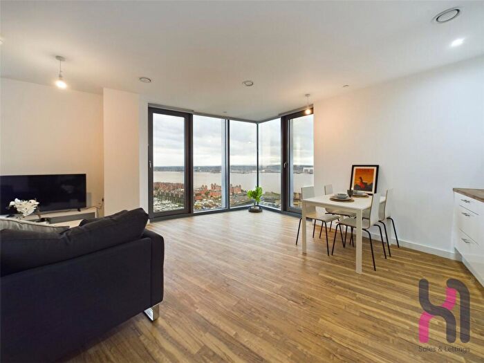 3 Bedroom Flat To Rent In The Tower, Plaza Boulevard, Liverpool, L8