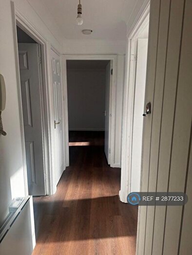 2 Bedroom Flat To Rent In Causton Square, Dagenham, RM10