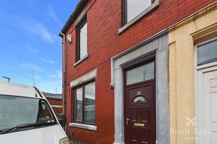 3 Bedroom End Of Terrace House For Sale In Linton Street, Fulwood, Preston, Lancashire, PR2
