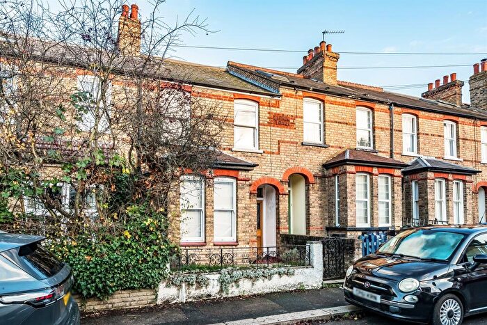 3 Bedroom Terraced House For Sale In Puller Road, Barnet, EN5