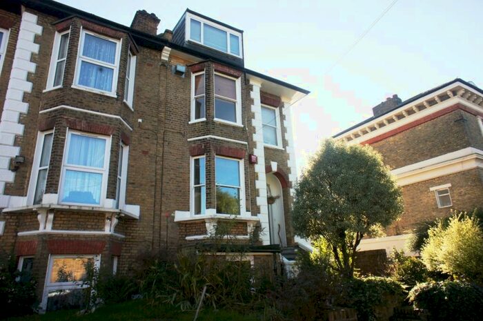 2 Bedroom Flat To Rent In Anerley Grove Upper Norwood, SE19