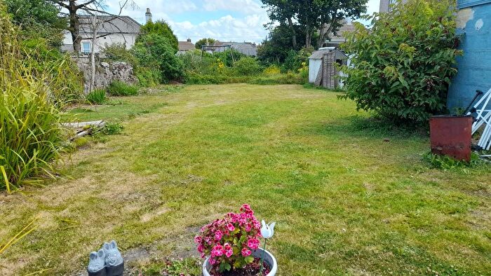 3 Bedroom End Terrace House For Sale In Illogan Highway, Redruth, TR15