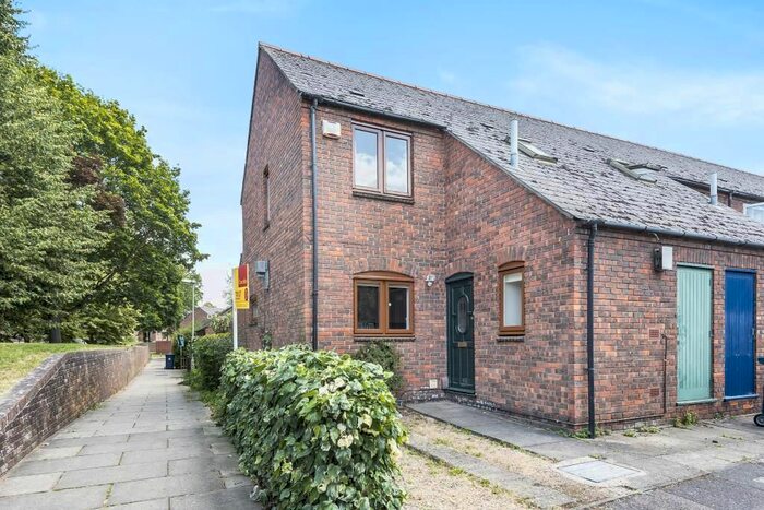 2 Bedroom End Of Terrace House To Rent In Trinity Street, Oxford, OX1