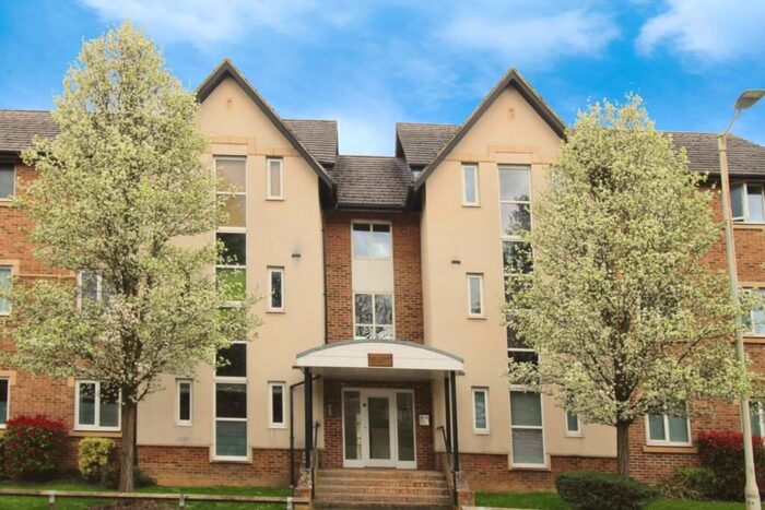 2 Bedroom Apartment To Rent In Turner Court, High Street, Berkhamsted, Hertfordshire, HP4