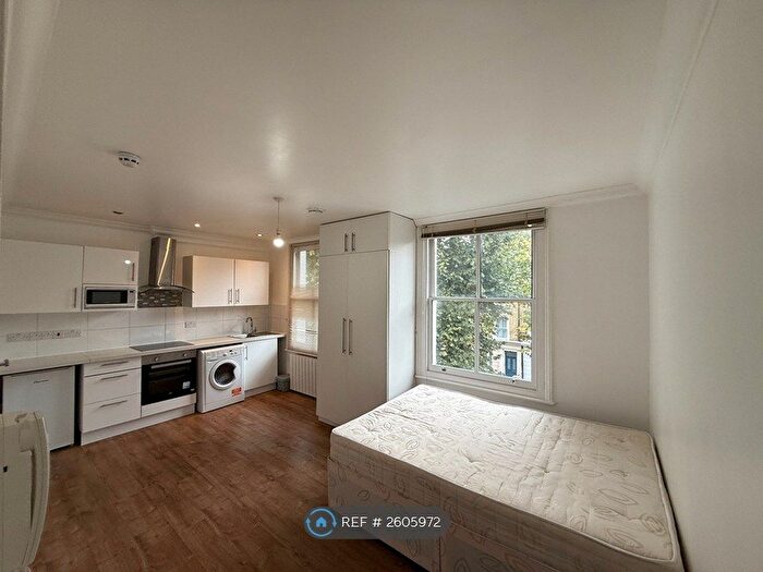 Studio To Rent In Bamborough Gardens, London, W12