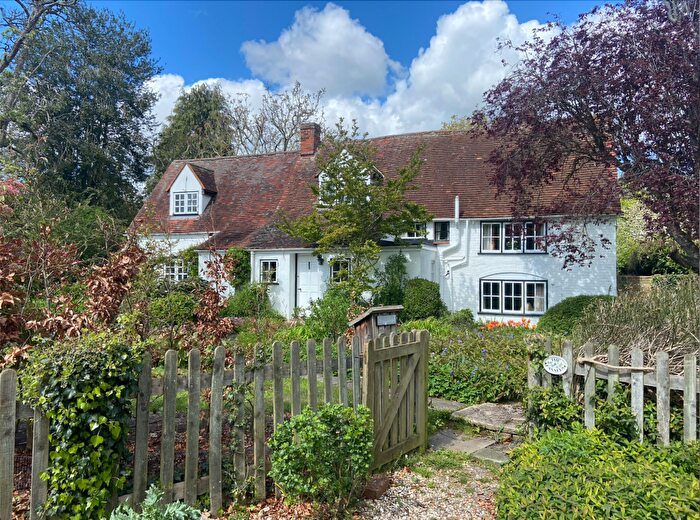 4 Bedroom Detached House For Sale In Wallingford Road, North Moreton, OX11