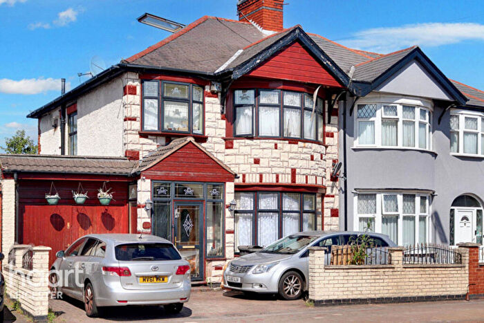 4 Bedroom Semi Detached House For Sale In Evington Road, Leicester, LE2