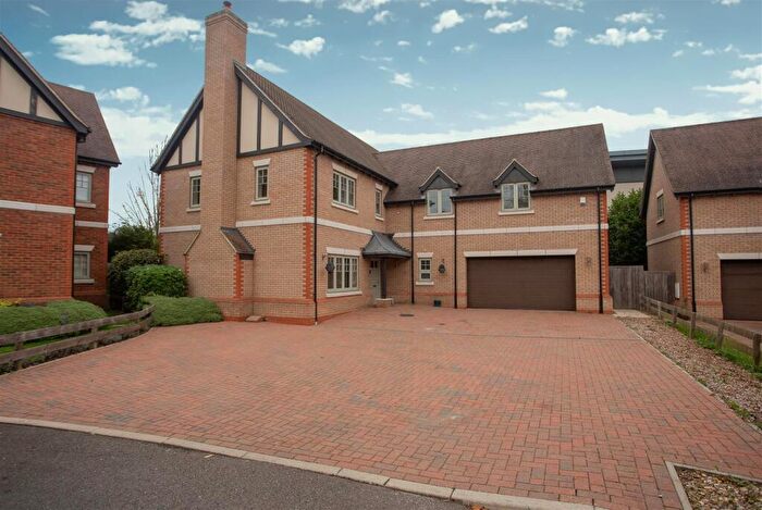 5 Bedroom Detached House For Sale In Vawser Crescent, Peterborough, PE3