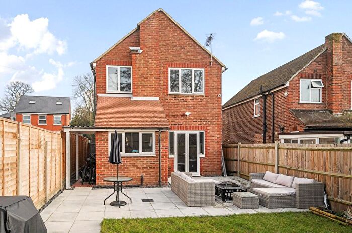 3 Bedroom Detached House For Sale In Bridge Road, Bagshot, Surrey, GU19