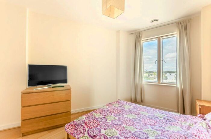 2 Bedroom Flat To Rent In Luminosity Court, West Ealing, London, W13