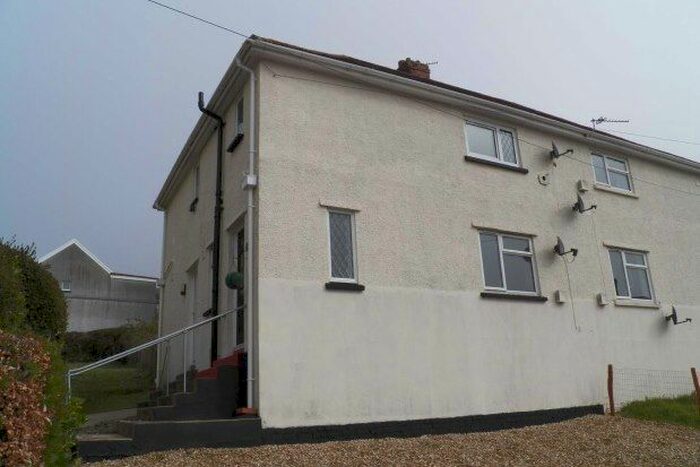 1 Bedroom Flat To Rent In Park Hall, Carmarthen SA31