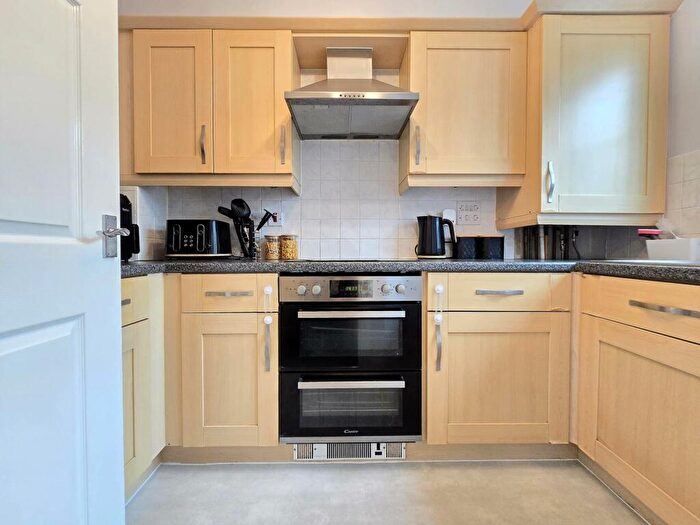 2 Bedroom Terraced House For Sale In Buckland Close, Bideford, EX39