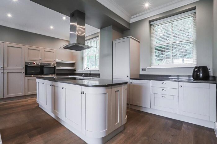 5 Bedroom Detached House For Sale In Hollin Hall, Longridge, Preston, PR3