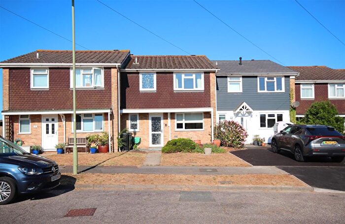 3 Bedroom Terraced House To Rent In Maryland Gardens, Milford On Sea, SO41
