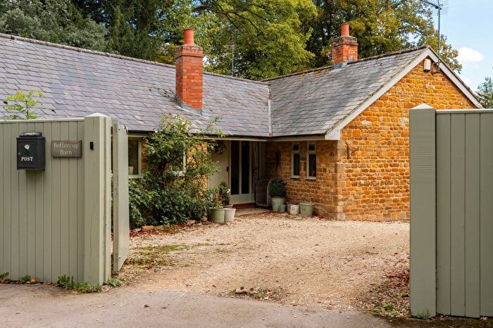 4 Bedroom Detached House For Sale In Wardington, Banbury, OX17