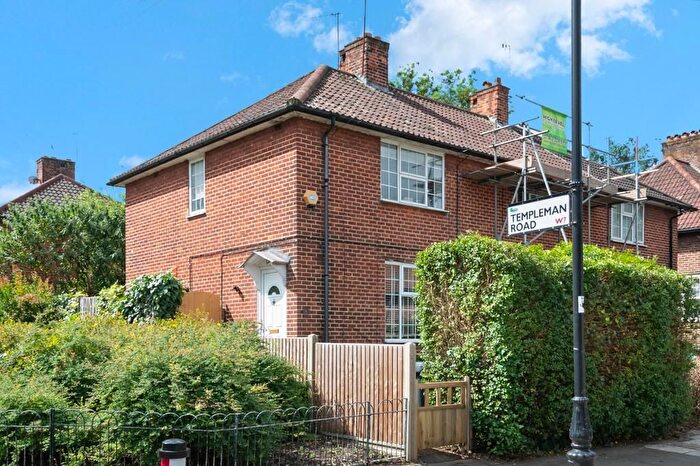 2 Bedroom End Of Terrace House For Sale In Bordars Road, Hanwell, London, W7