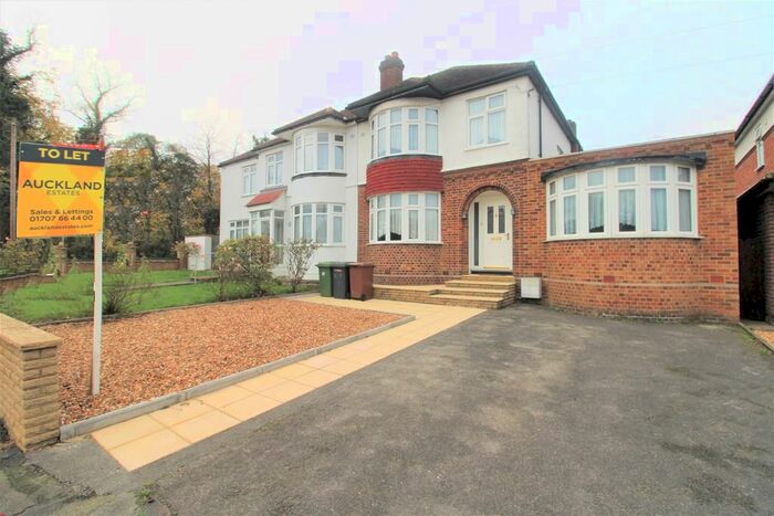 3 Bedroom Semi-Detached House To Rent In Baker Street, Potters Bar, EN6