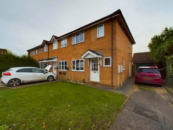 3 Bedroom End Of Terrace House To Rent In Bowness Way, Peterborough, PE4