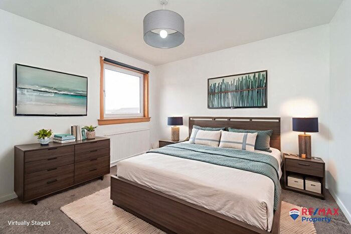 3 Bedroom End Of Terrace House For Sale In Ambrose Rise, Dedridge, Livingston, EH54
