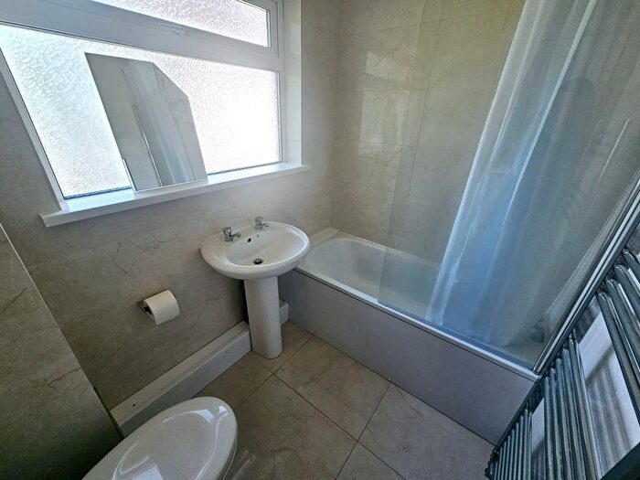 1 Bedroom Flat To Rent In Grosvenor Road, Southampton, SO17