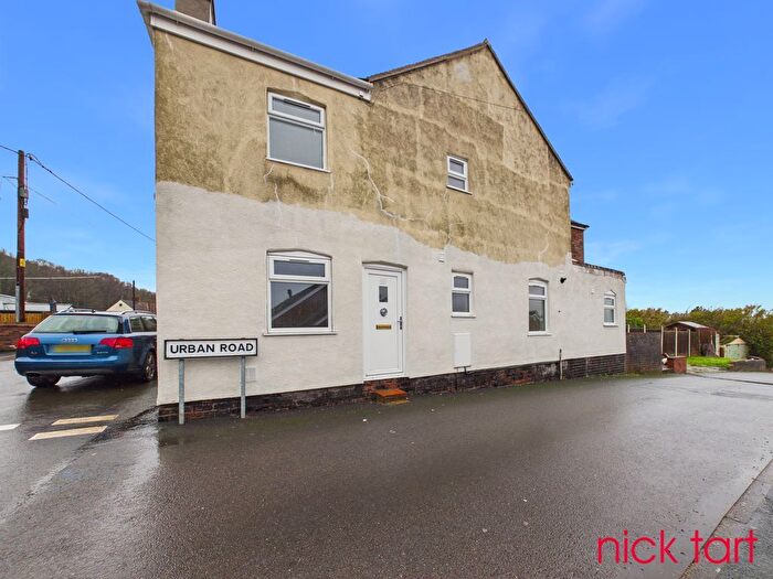 2 Bedroom Terraced House To Rent In Lincoln Road, Telford, TF2