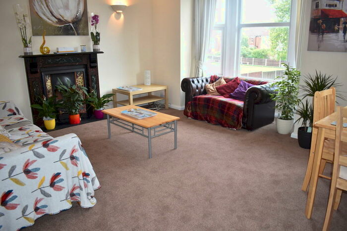 4 Bedroom Maisonette To Rent In Shirley Road, Southsea, PO5