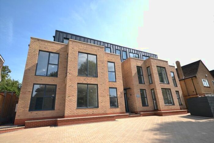 1 Bedroom Flat To Rent In Tivoli Apartments, Woodside Grange Road, Woodside Park, London, N12