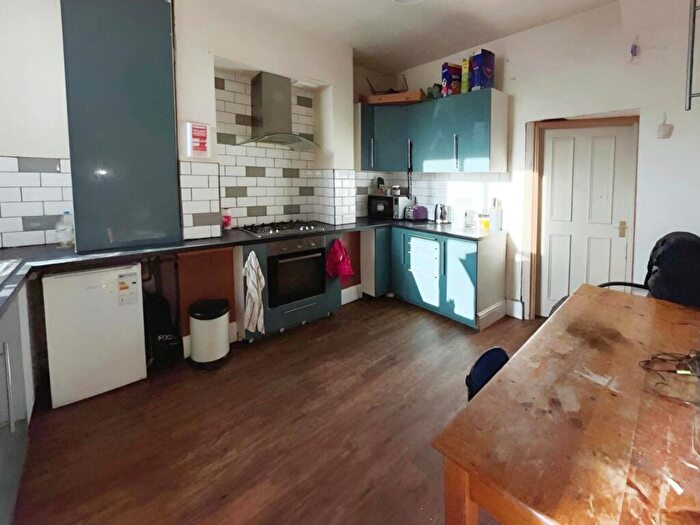 10 Bedroom Semi-Detached House To Rent In Norman Road, Fallowfield, M14