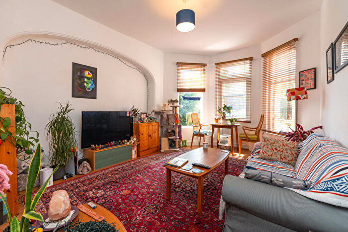 1 Bedroom Flat For Sale In Arcadian Gardens, London, N22