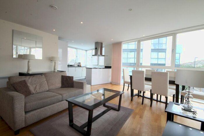 3 Bedroom Flat To Rent In 71H Drayton Park, London N5