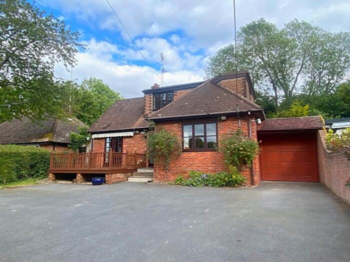 4 Bedroom Detached House For Sale In Norsted Lane, Pratts Bottom, BR6