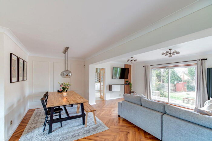 3 Bedroom Detached House For Sale In Worcester Lane, Pedmore, Stourbridge, DY8