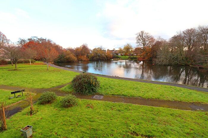 1 Bedroom Flat To Rent In Rosebank Lodge, Lakeside Avenue, Southampton, Hampshire, SO16