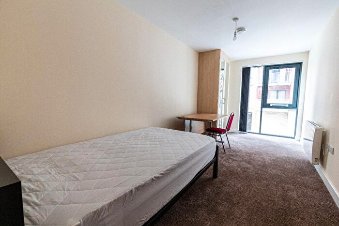 2 Bedroom Apartment To Rent In Ecco, S11