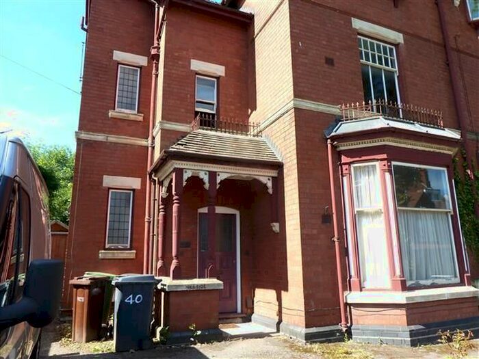 2 Bedroom Property To Rent In Oaklands Road, Wolverhampton, WV3