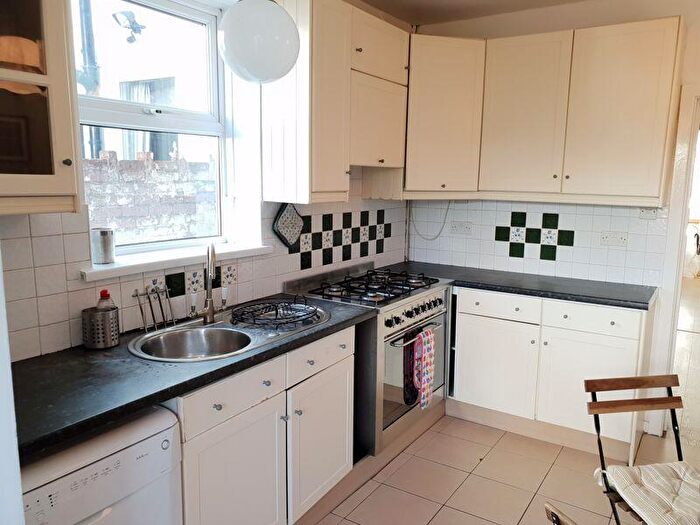 5 Bedroom Terraced House To Rent In Africa Gardens, Cardiff, CF14