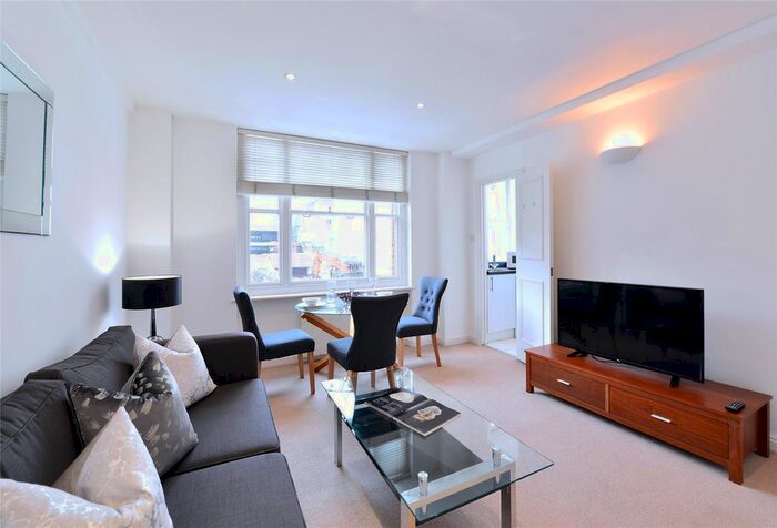 1 Bedroom Flat To Rent In Hill Street, Mayfair, London, W1J