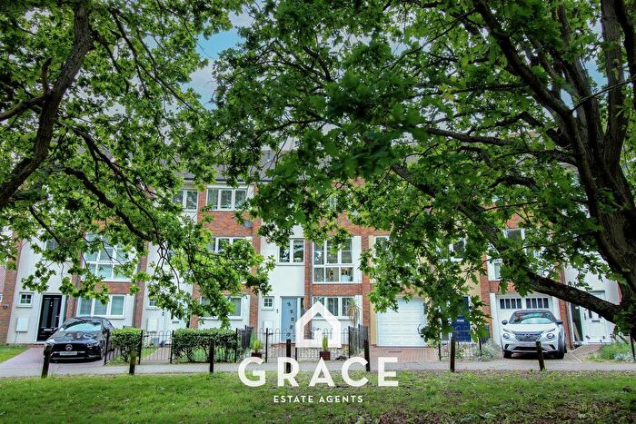 3 Bedroom Terraced House For Sale In Audley Grove, Rushmere St. Andrew, Ipswich, IP4