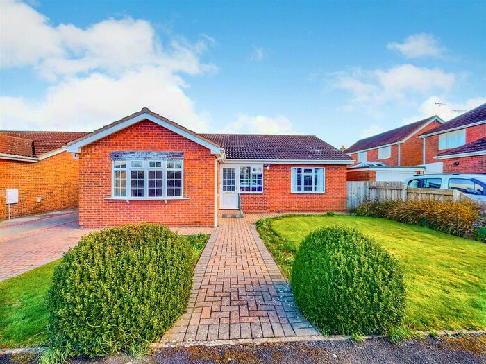 3 Bedroom Detached Bungalow For Sale In Kings Mill Park, Driffield, YO25