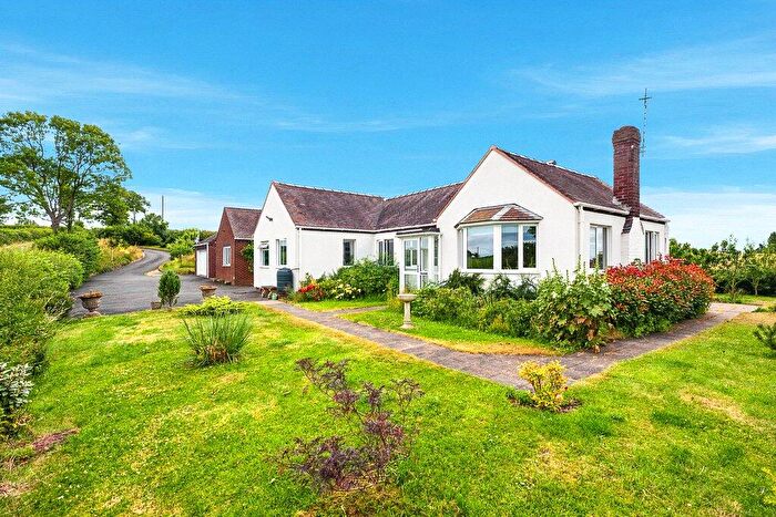 4 Bedroom Bungalow For Sale In Neen Savage, Cleobury Mortimer, Kidderminster, Shropshire, DY14
